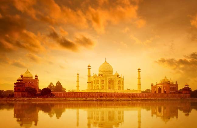 Sunrise Taj Mahal Tour From Delhi