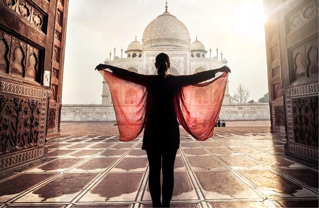 Luxury Taj Mahal Tour From Delhi